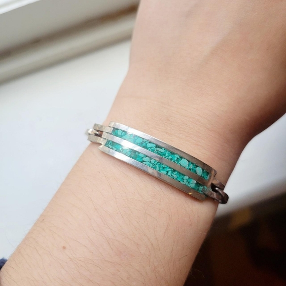 Vintage Silver Green Turquoise Bracelet - Picture 3 of 8
